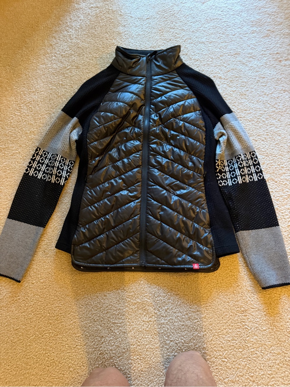 Krimson & KloverBlack Quilted & Knit Hybrid women’s apre’s ski jacket/ sweater